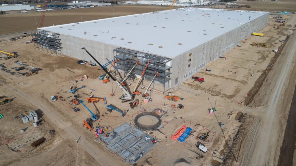 Distribution facility being constructed